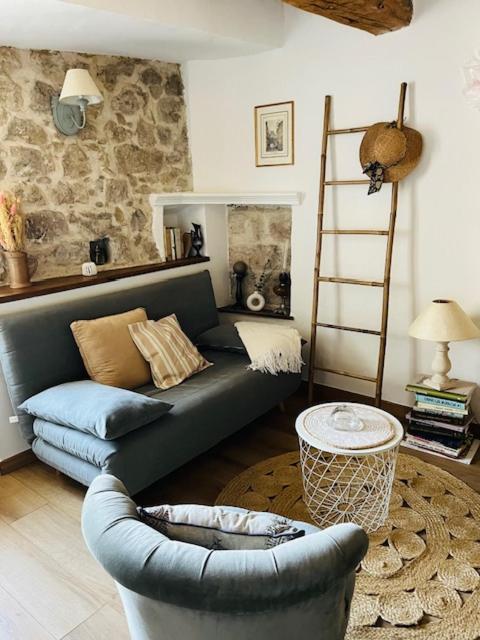 Apartment Cosy Dans Le Centre Historique De Vence