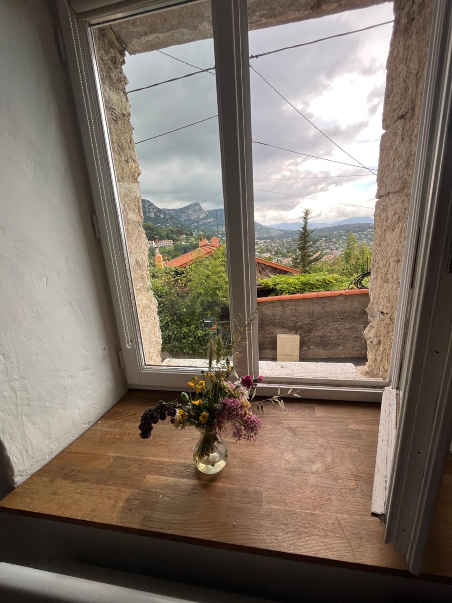 Apartment Cosy Dans Le Centre Historique De Vence